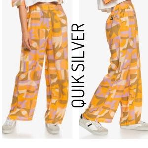 New Quilsilver Sz M Women’s camo yellow print lounge casual travel comfort pants